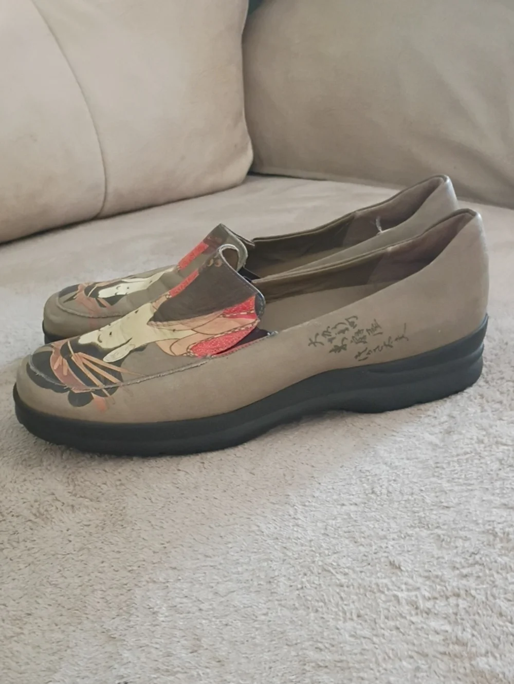 vintage ICON Wearable Art.Artistic Olive  Slip-On Loafers with Geisha Print